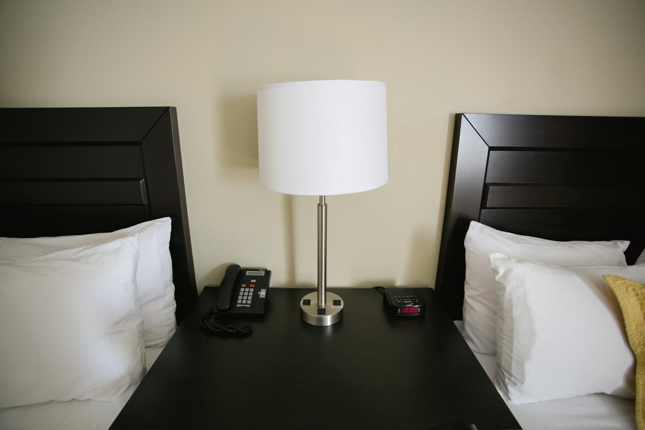 The Sleepy Owl Hotell Fort Frances Exteriör bild