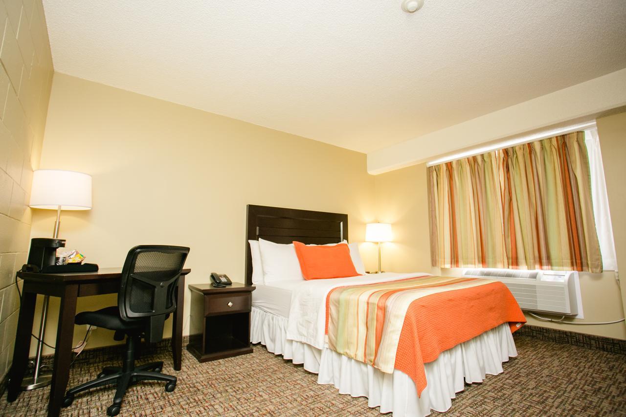 The Sleepy Owl Hotell Fort Frances Exteriör bild